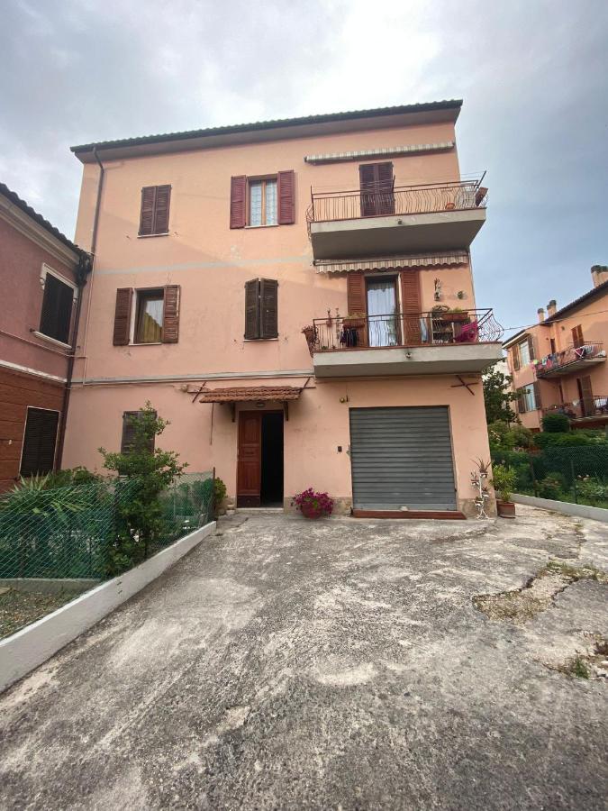 Hotel Robhouse Fabriano Exterior foto